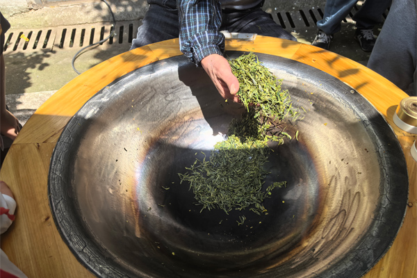 多搶一分鐘，鮮香多一分！京東物流護(hù)航雨前茶出山，湖北寄遞單量環(huán)比增55%