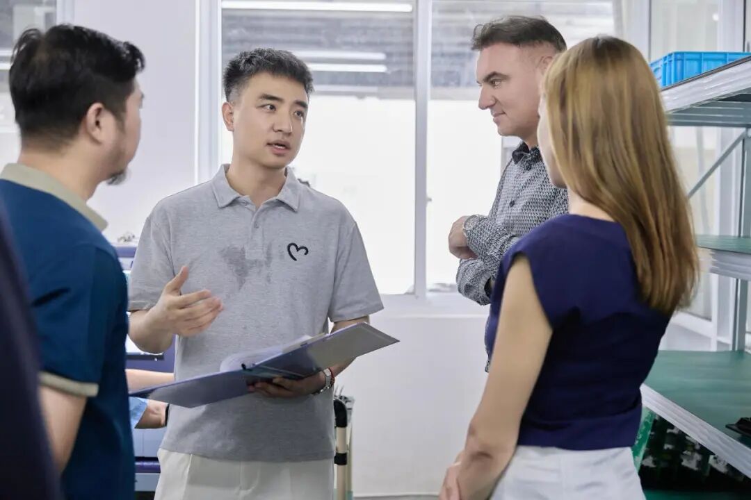 多国驻华使节走进创四方福建生产基地 共探合作发展新机遇