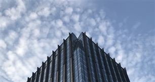 数智共生：智慧城市与智慧商业的融合进化之路